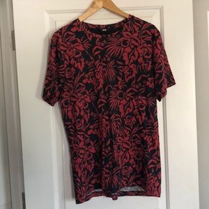 H&M safari/hawaaiin pocket tee